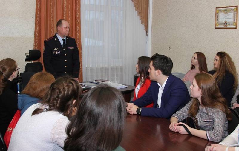 «Студенческий десант» познакомился с работой полицейского ведомства Нижегородской области