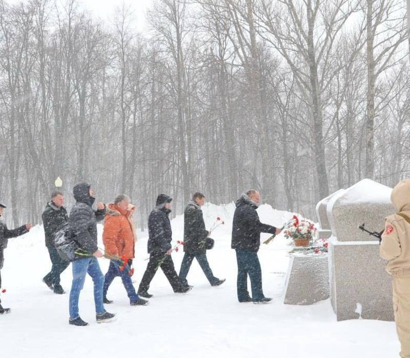 В Нижнем Новгороде таможенники почтили память воинов-интернационалистов
