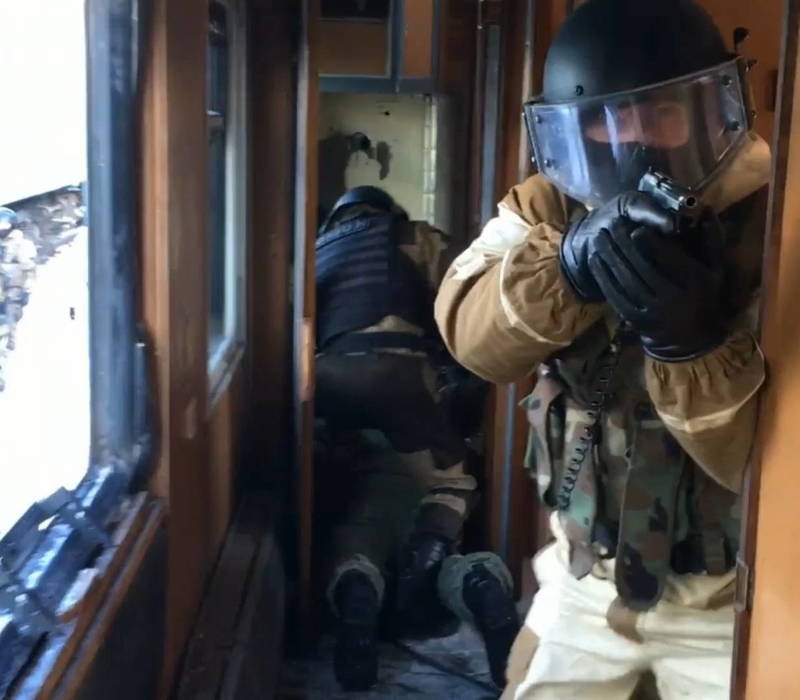 Нижегородский ОМОН на транспорте принял участие в межведомственных антитеррористических учениях