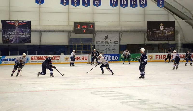 Определены победители турнира по хоккею с шайбой на призы областного главка полиции