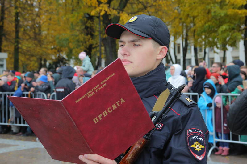 Церемония приведения к присяге курсантов академии прошла в Нижегородском кремле