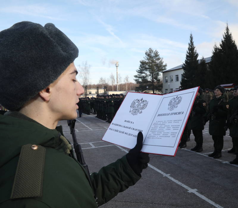 В День Призывника более ста новобранцев богородской бригады Росгвардии присягнули на верность Отечеству