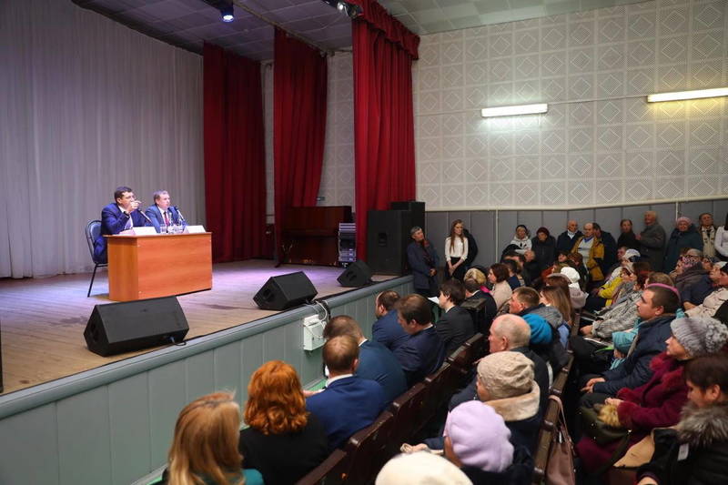 Глеб Никитин поручил проработать вопрос строительства ФОКа в р.п. Вознесенское