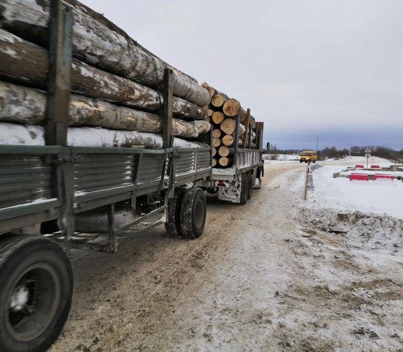 Комиссия нижегородского ГУАД проверила соблюдение требований безопасности дорожного движения на временном проезде в Шахунском районе