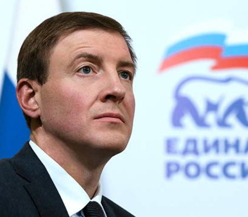 Андрей Турчак: «Действующая Конституция позволила России встать на путь стабильного развития»