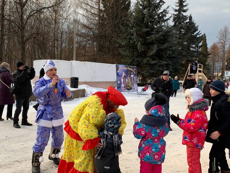 В Варнавине отметили день рождения Морозко