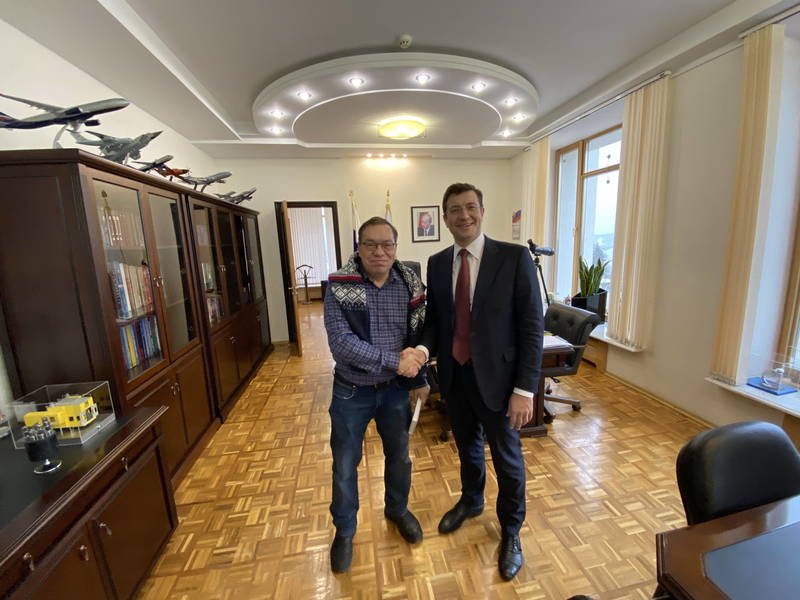 Глеб Никитин встретился с писателем Николаем Свечиным