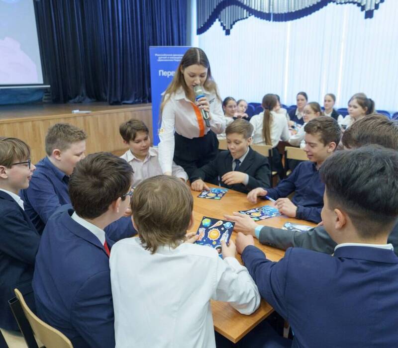 200 школ Нижегородской области присоединились к космической викторине Дома народного единства