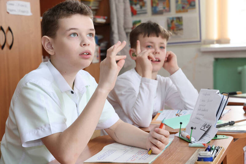 Нижегородской школе-интернату для глухих детей  исполняется сто лет