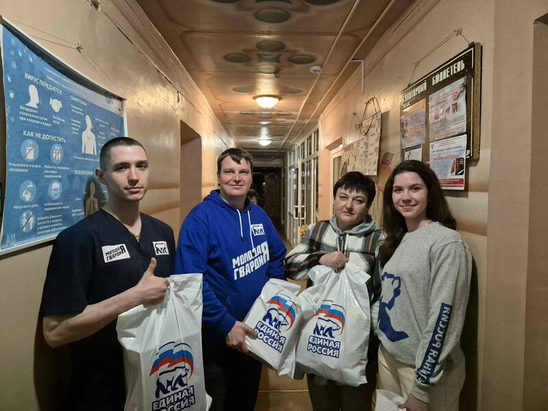 Нижегородский сводный отряд «Молодой Гвардии» и «Волонтерской роты» посетил с гуманитарной миссией ДНР
