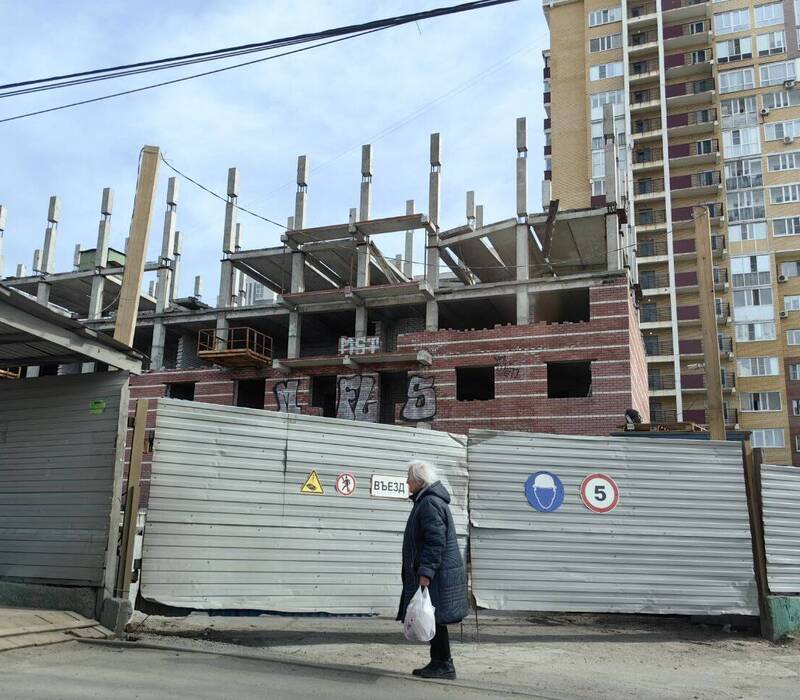 Суд определил нового застройщика долгостроя на улице Июльских дней в Нижнем Новгороде