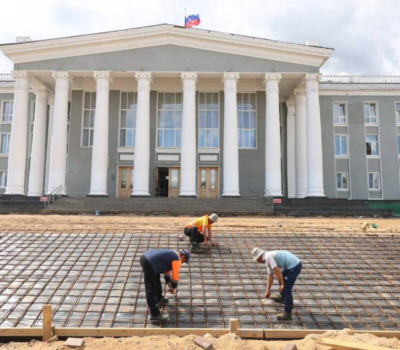 В Дзержинске благоустройство сквера у Дворца культуры химиков выполнено на 45%