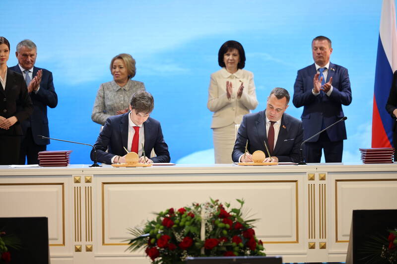 Нижегородская и Витебская области подписали Соглашение о сотрудничестве в рамках XI Форума регионов России и Беларуси