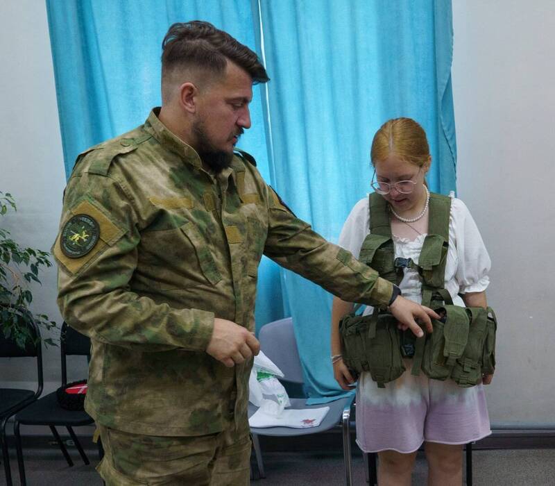 Проект «Дом на каникулах» знакомит нижегородских подростков с участниками специальной военной операции