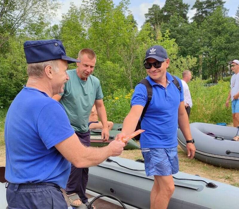 Более 1 600 профилактических бесед с нижегородцами о правилах поведения на водных объектах провели спасатели за два летних месяца