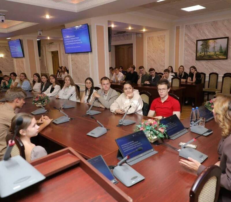 Светлана Ануфриева рассказала студентам о молодежной политике в регионе в рамках акции «Поделись своим знанием»