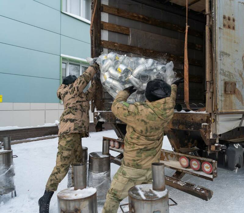 Гуманитарный конвой отправили из Нижегородской области в зону СВО представители семи регионов России
