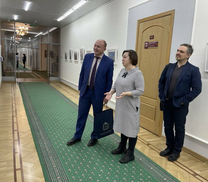 Максим Ребров: «На выставочной площадке регионального парламента есть место как для профессиональных мастеров, фотографов, так и для любителей»