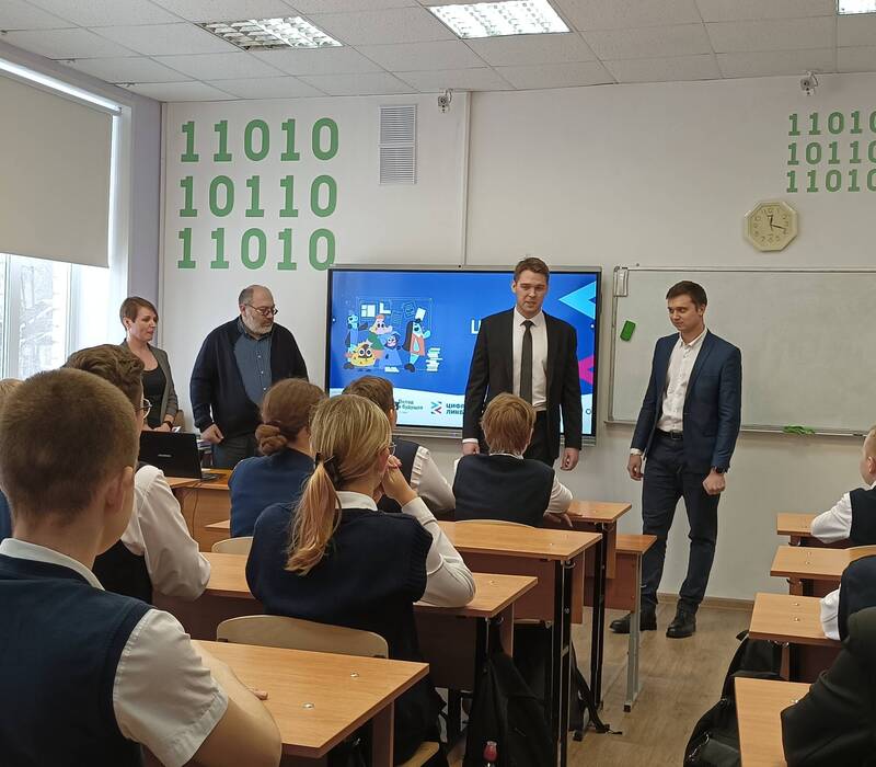 Замминистра цифрового развития Нижегородской области Денис Запруднов провел урок по кибербезопасности