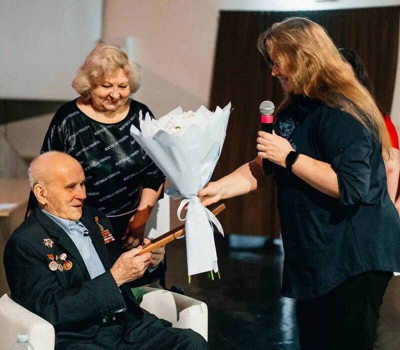 Нижегородские школьники познакомились со 102-летним ветераном Великой Отечественной войны в рамках Всероссийского проекта «Диалоги с героями»