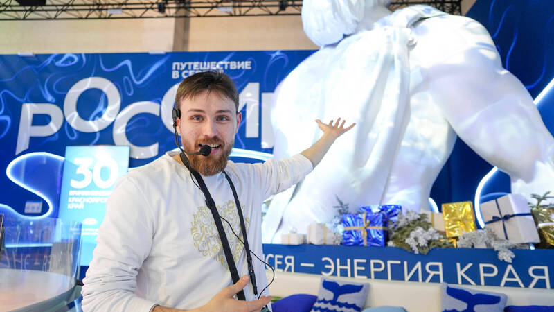 300 лучших экскурсоводов страны ознакомят 20 000 гостей Всемирного фестиваля молодежи с достижениями России