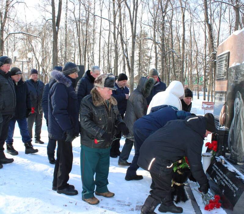 В лысковском Парке Победы ветераны боевых действий провели митинг, посвященный Дню памяти воинов-интернационалистов