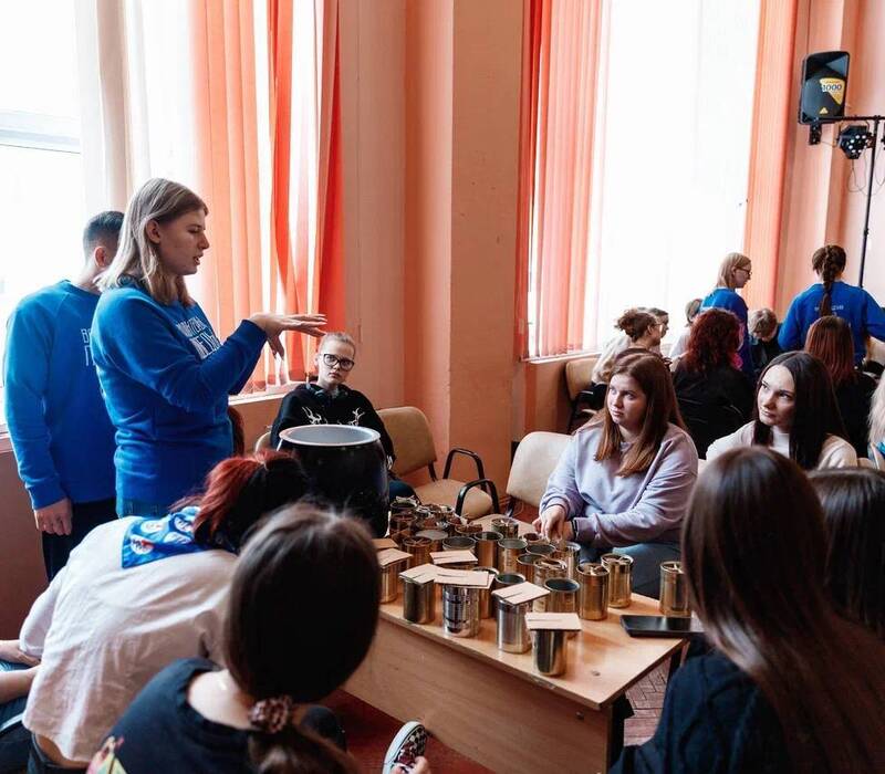 Волонтеры Победы организовали серию мастер-классов для нижегородских студентов по оказанию помощи участникам СВО