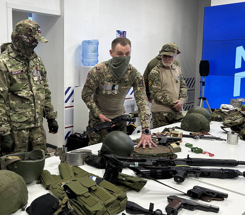 Участники СВО встретились с нижегородской молодежью в Штабе общественной поддержки
