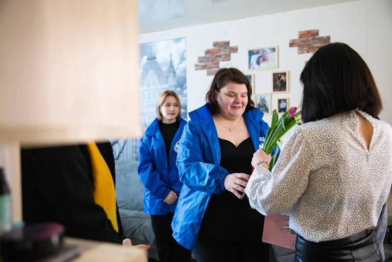 Нижегородские Волонтёры Победы поздравляют жён и матерей участников СВО с наступающим праздником 8 Марта