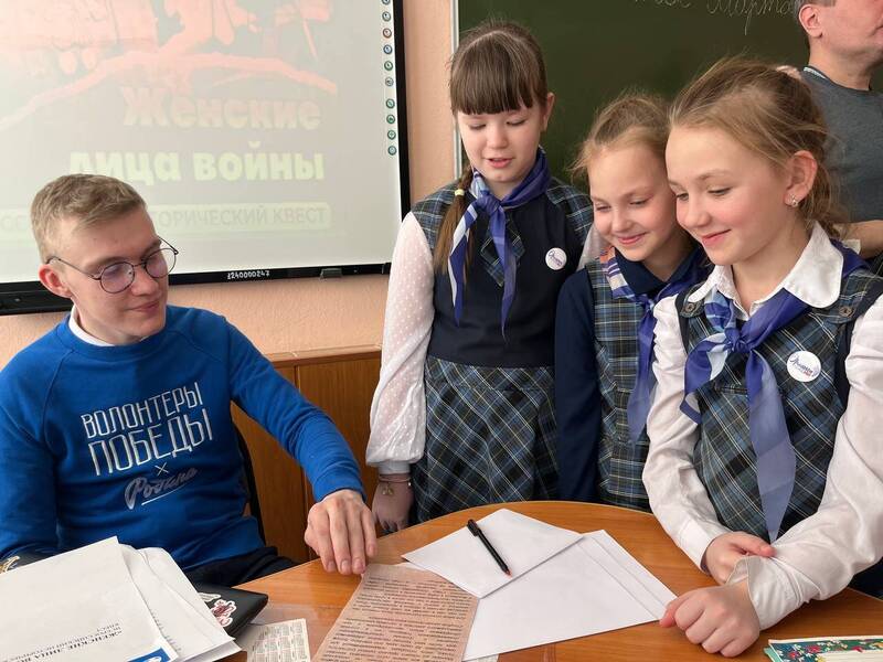 Более 1 200 школьников Нижегородской области приняли участие в историческом квесте «Женские лица войны»