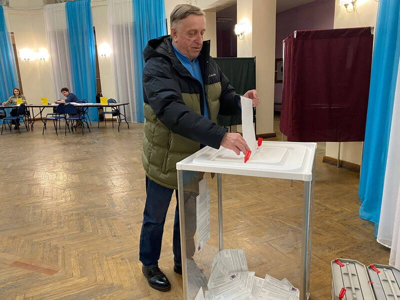 Владимир Солдатенков: «Сейчас как никогда нашему обществу необходимо сплотиться перед лицом внешних угроз и сделать свой выбор!» 