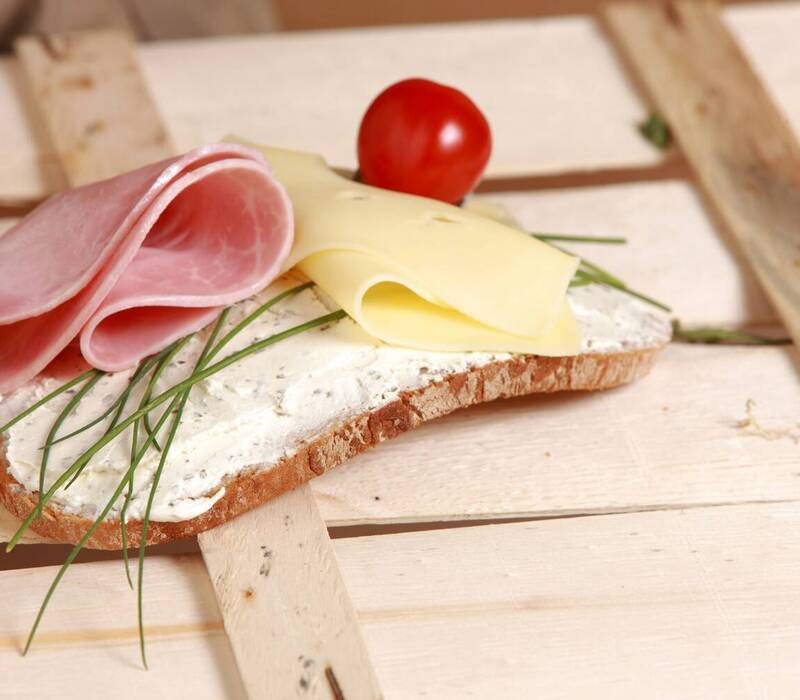 Индекс физического объема производства пищевых продуктов за январь 2024 года составил 106,3%