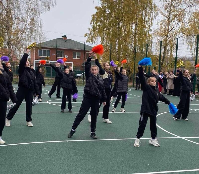 В Кстове благодаря проекту «Вам решать!» у школы №1 появилась новая универсальная спортплощадка