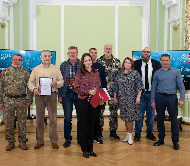 В Нижегородской области 28 коллективов наградили почетным знаком «Народный фронт. Всё для Победы»