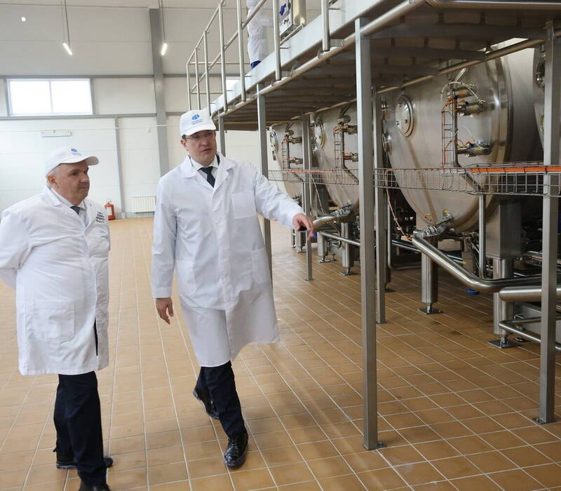 Глеб Никитин оценил новое производство на молокозаводе и систему подготовки кадров в Княгининском округе
