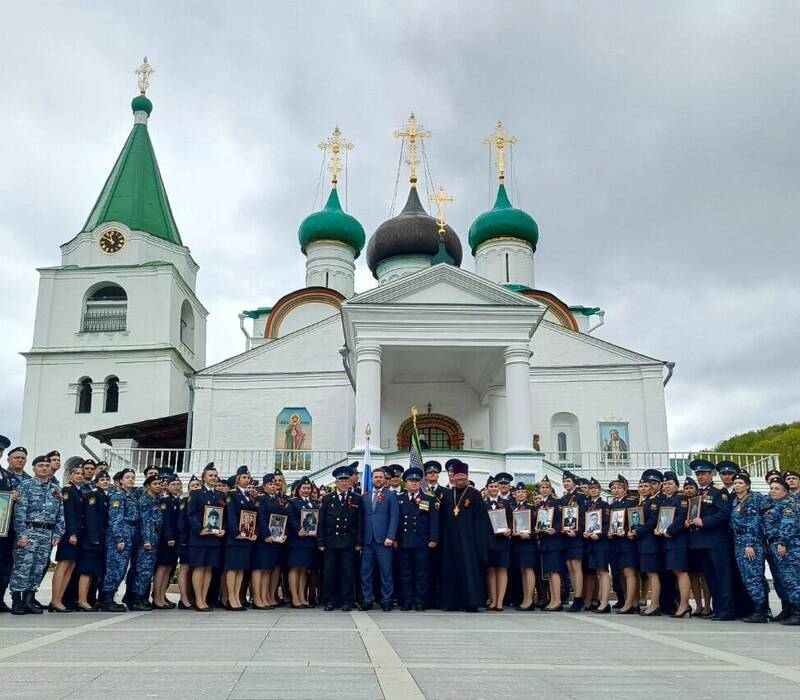 Судебные приставы приняли присягу накануне Дня Победы