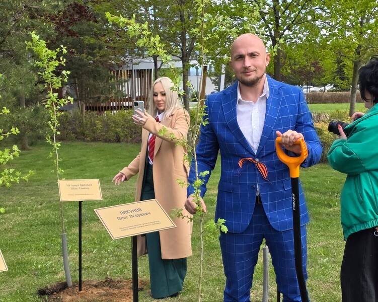 Нижегородцы заложили «Аллею Славы» в инновационном центре «Сколково»