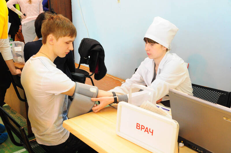 Диспансеризация помогает обеспечить человеку продолжительную и активную жизнь