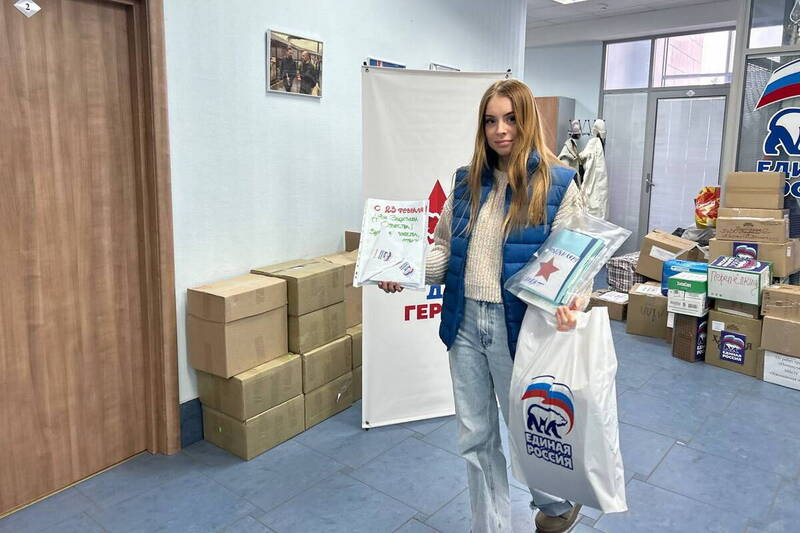 Тысячи нижегородцев объединились, чтобы поздравить военнослужащих с Днем защитника Отечества в рамках акции «Тепло для Героя»