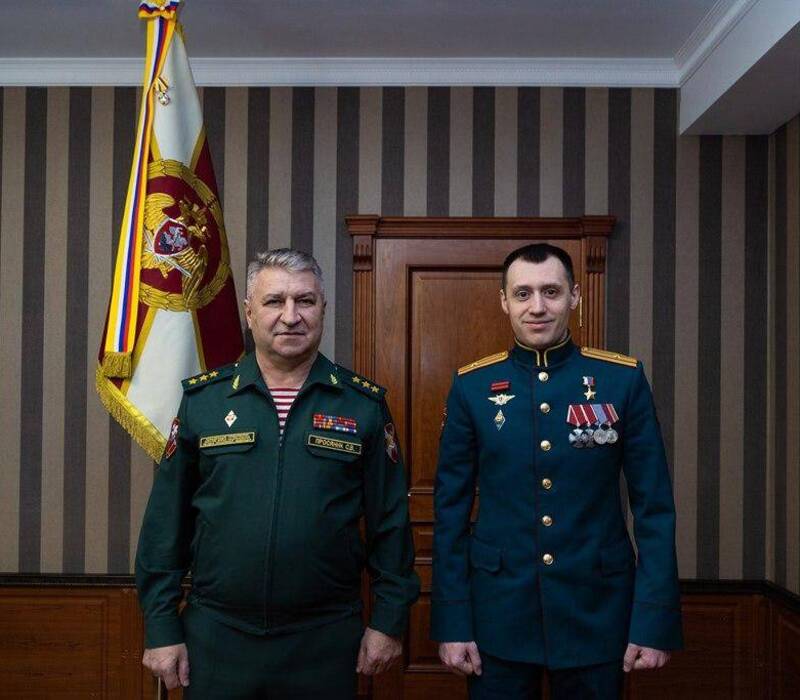 Командующий Приволжским ордена Жукова округом Росгвардии встретился с Героем России майором Андреем Филоненко