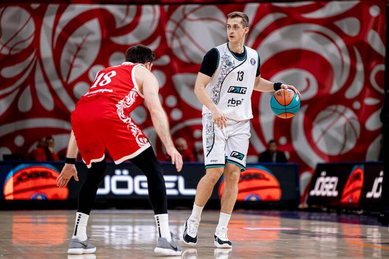 Нижегородские баскетболисты прервали «черный сериал»