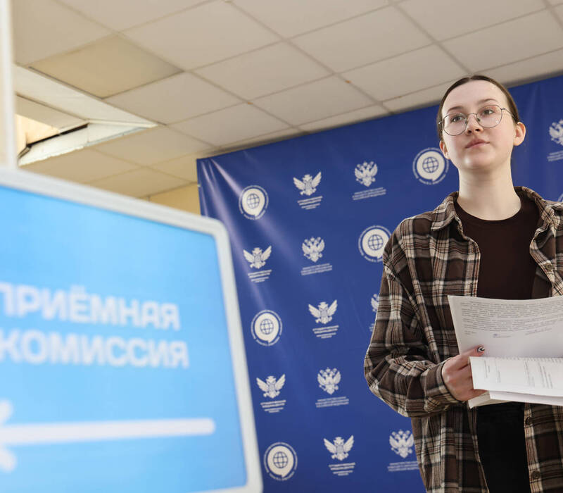 В храм науки попали не все. Двери в него распахнулись только перед самыми подготовленными выпускниками