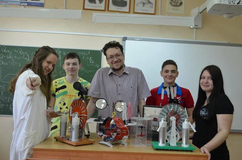 Факел зажигает Доронин