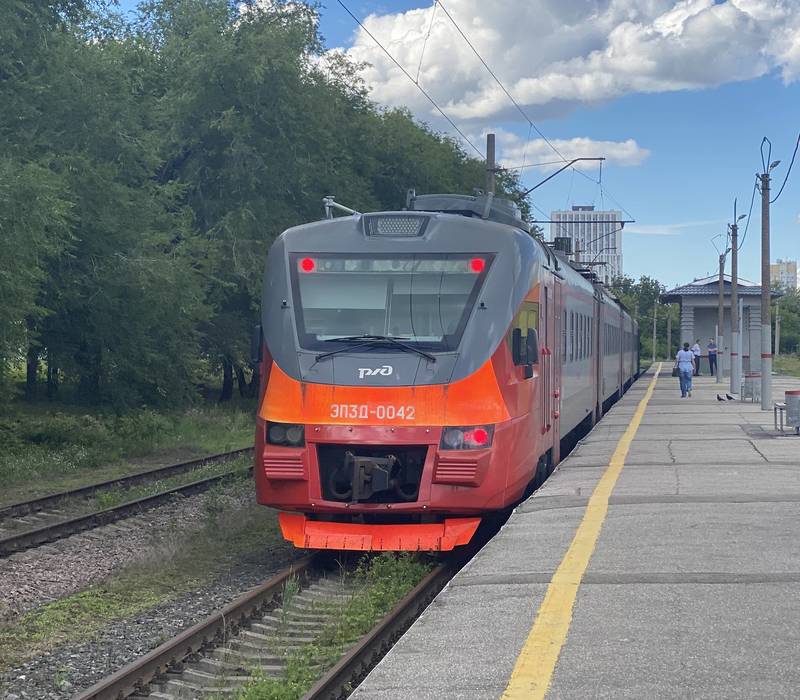 Городские электрички начали курсировать между станциями Починки и Варя