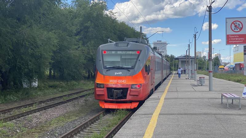 Городские электрички начали курсировать между станциями Починки и Варя