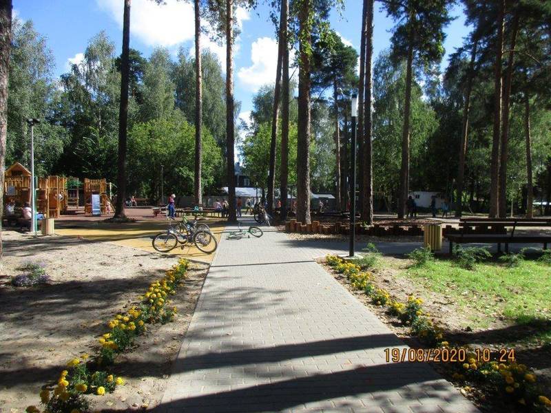 Детская площадка, батуты и качели появились в городском парке в Кулебаках  