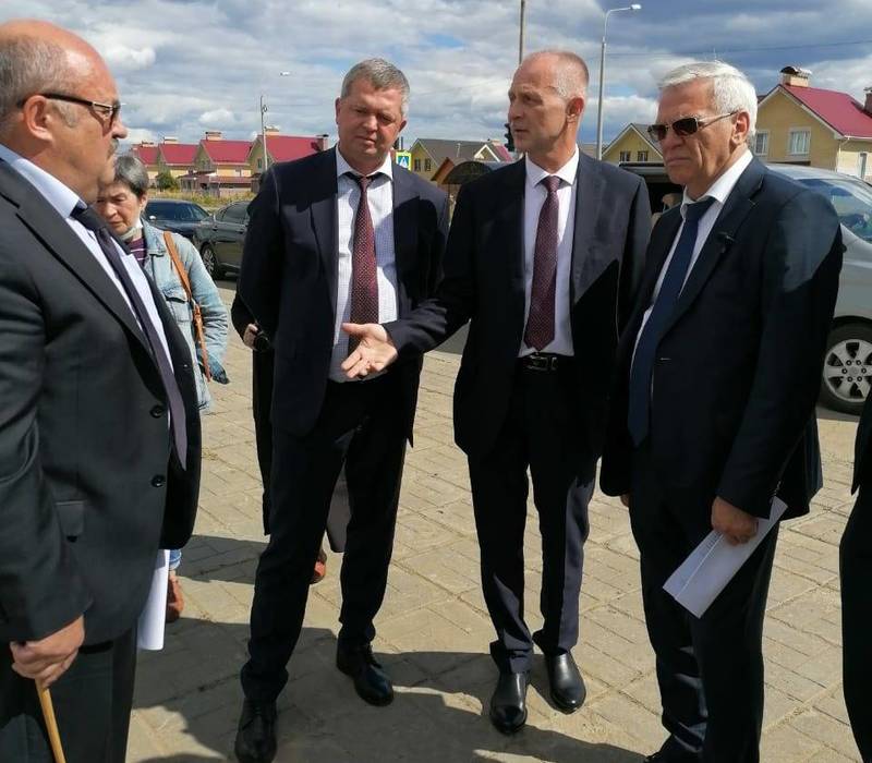 Памятник  испытателям ядерного оружия открыт в Сарове
