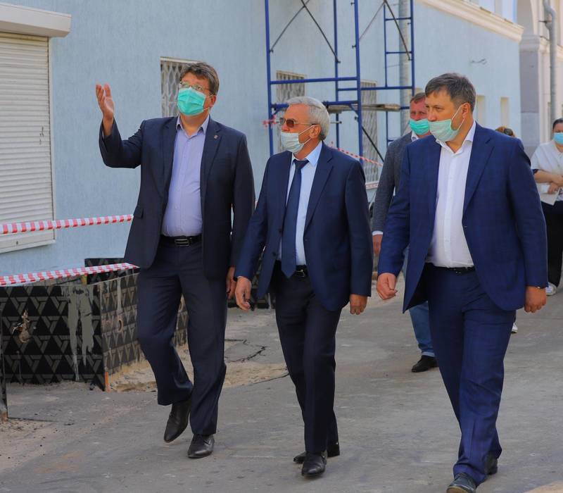 В Дзержинске проверили выполнение капитального ремонта многоквартирных домов
