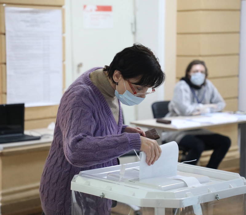 Явка избирателей на 10:00 составила 10,38 процента