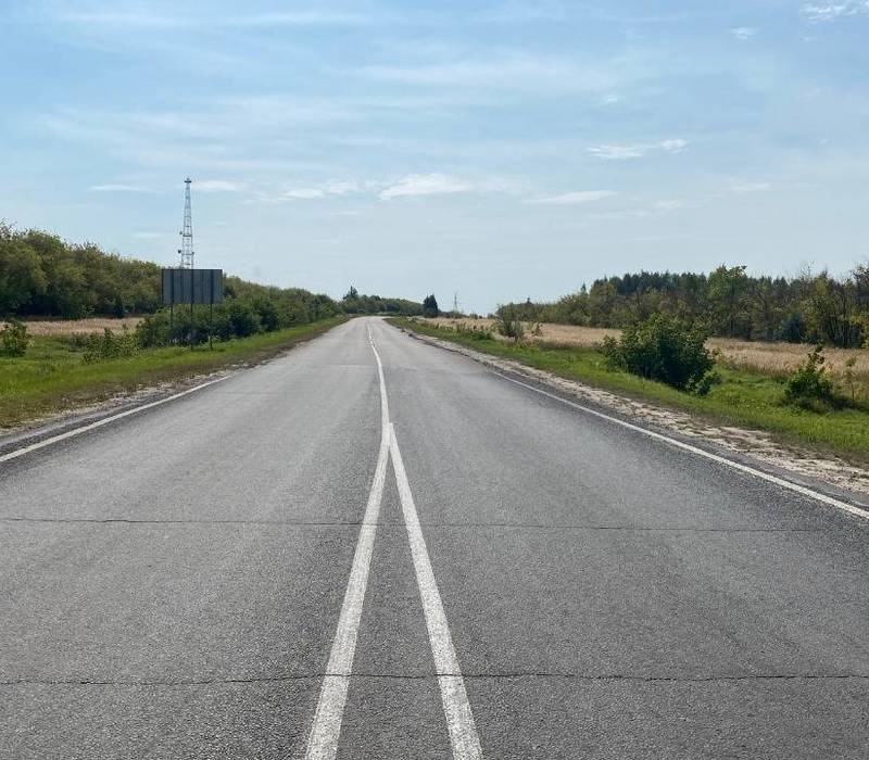 В регионе на 93 процента выполнена укладка верхнего слоя дорожного покрытия в рамках нацпроекта «Безопасные и качественные автомобильные дороги» 